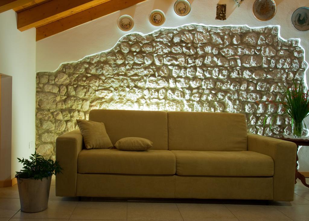 Albergo Diffuso Polcenigo Casa Rigo Exteriör bild